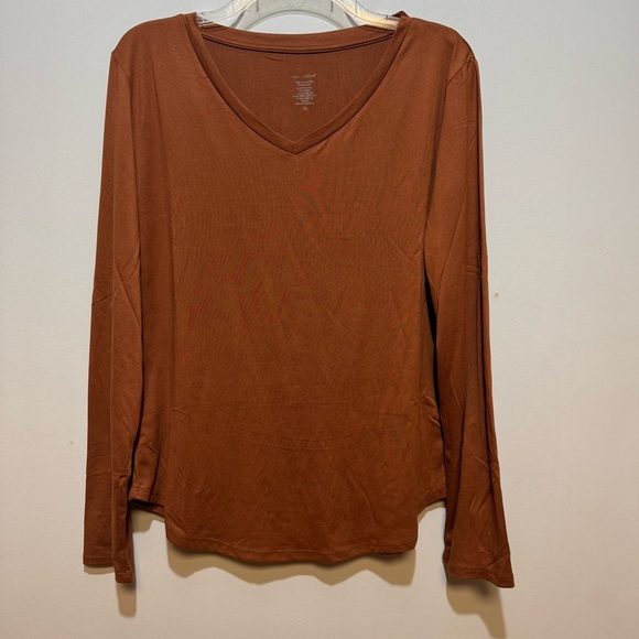Women's Brown V-Neck Long Sleeve Top - Picture 1 of 7